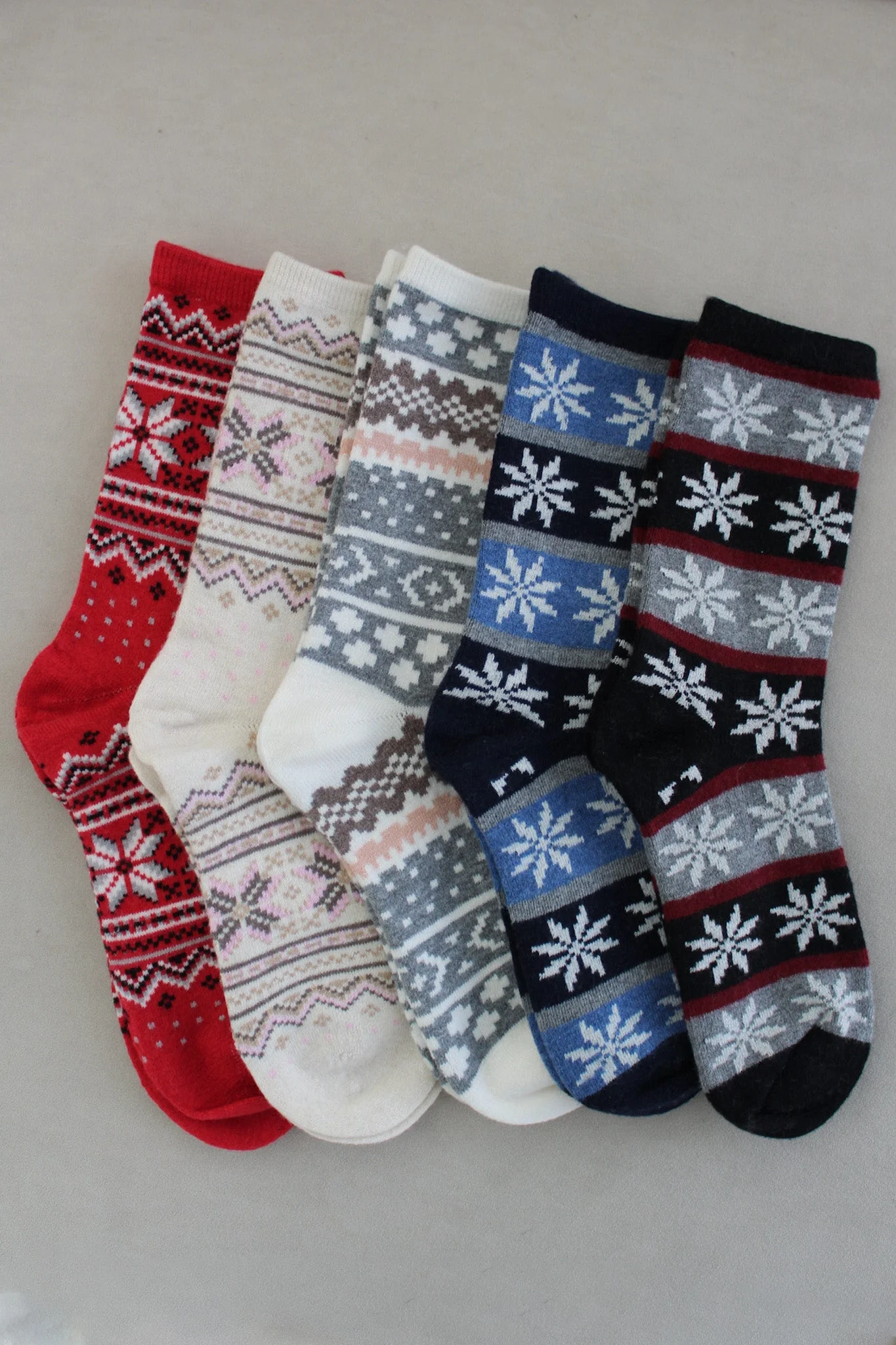 Snowflake Faire Isle Cashmere Blend Crew Socks in Navy - Image 3