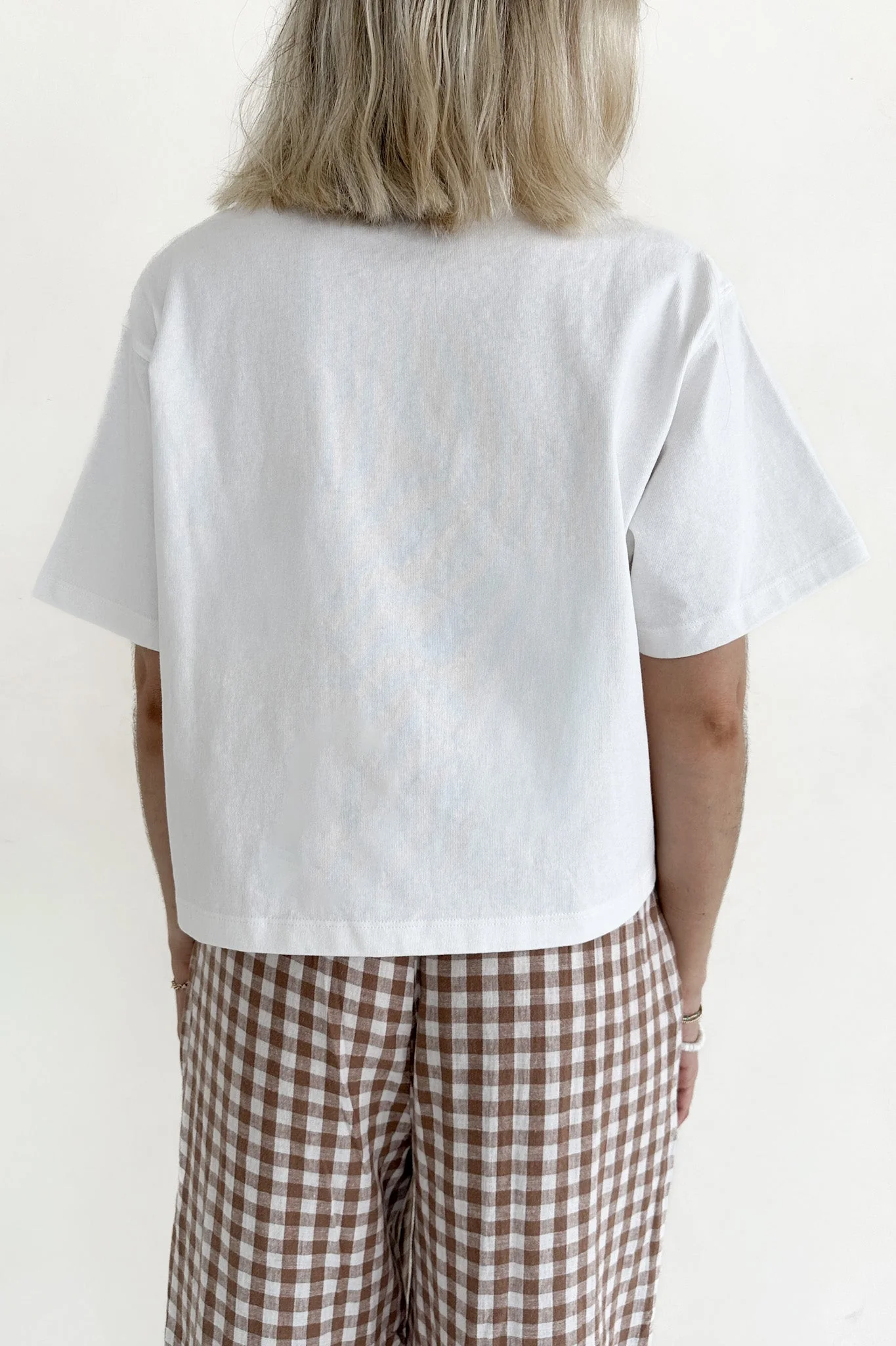 Stella Linen Short Sleeve Knit Top in White - Image 4