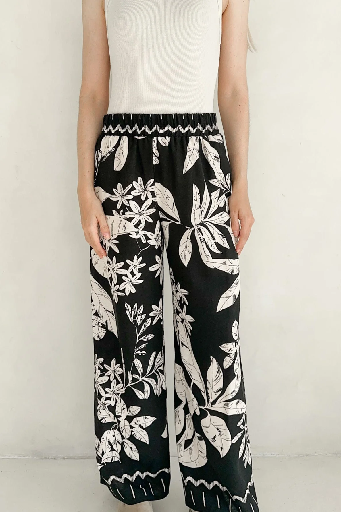 Tulum Printed Wide Leg Pants - Image 3