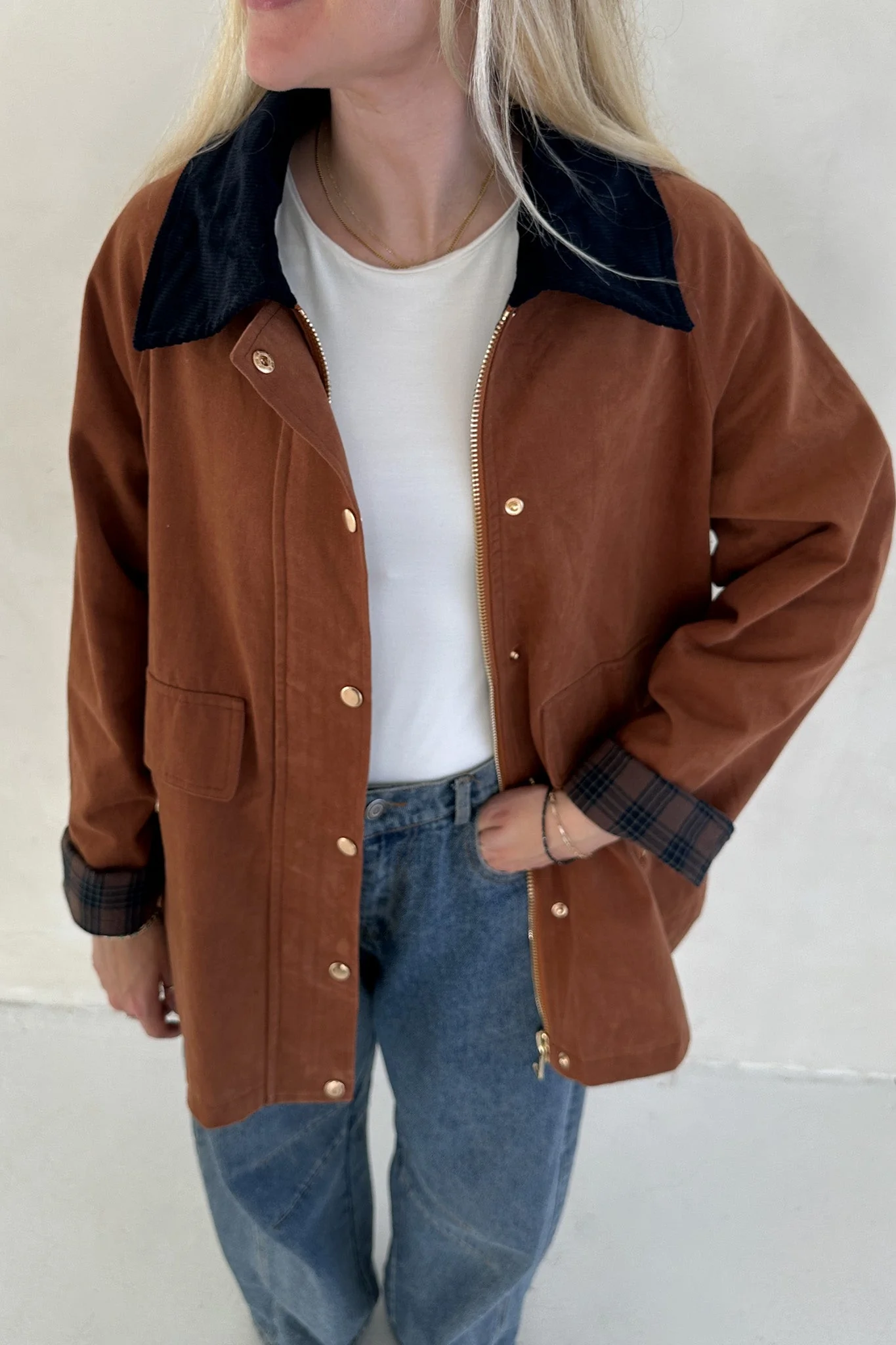Wren Corduroy Collared Cotton Barn Jacket in Camel