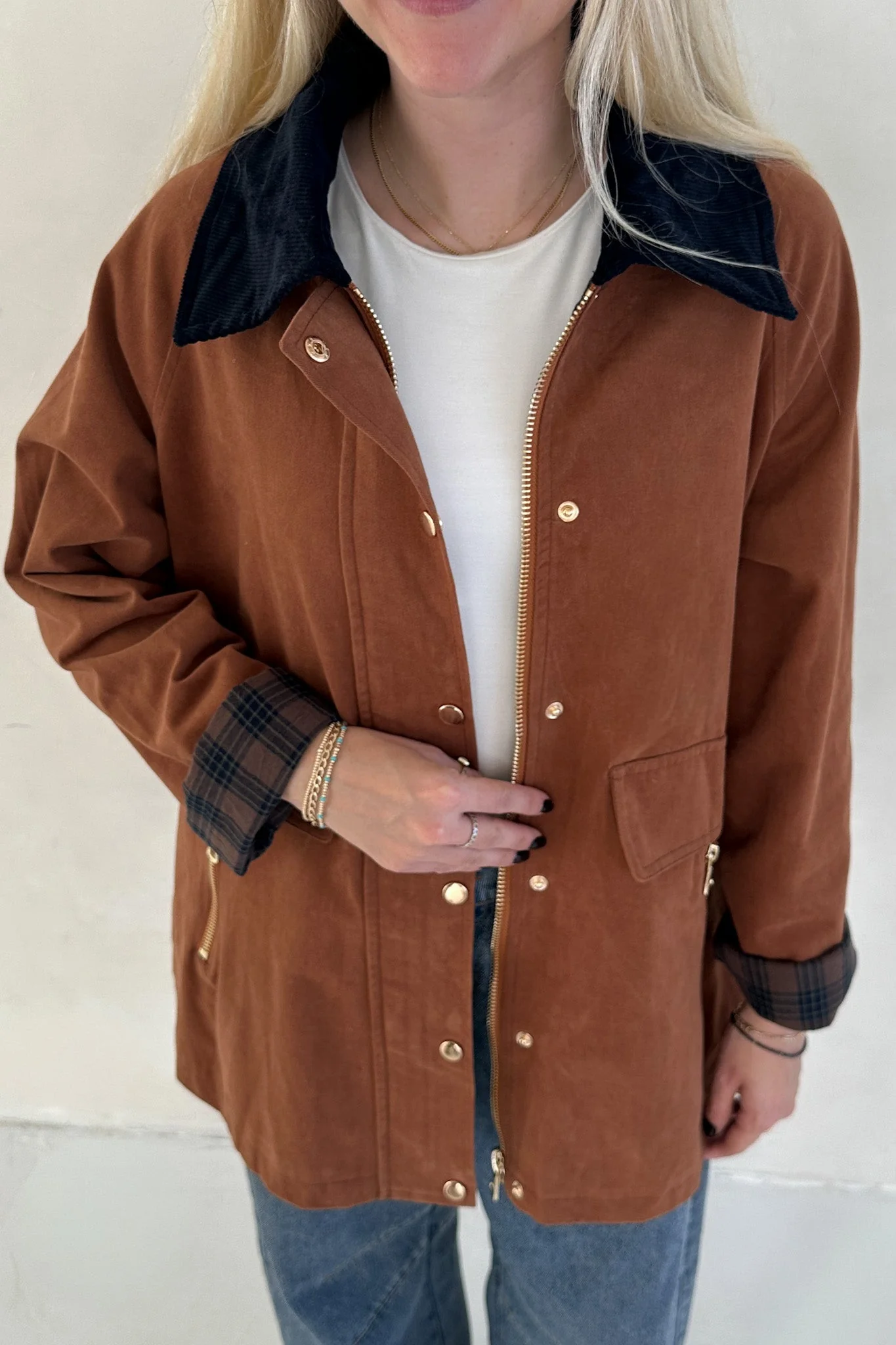 Wren Corduroy Collared Cotton Barn Jacket in Camel - Image 8